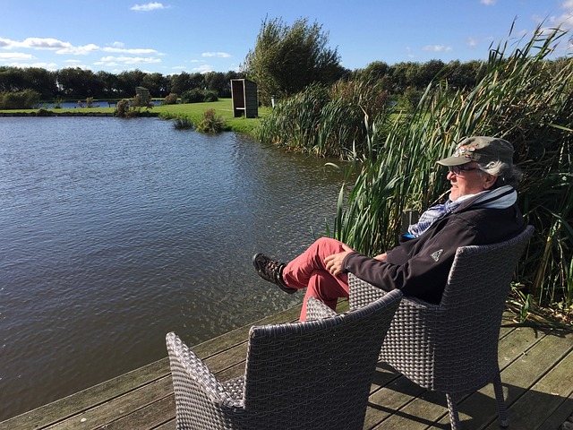 而是通过 而是通过